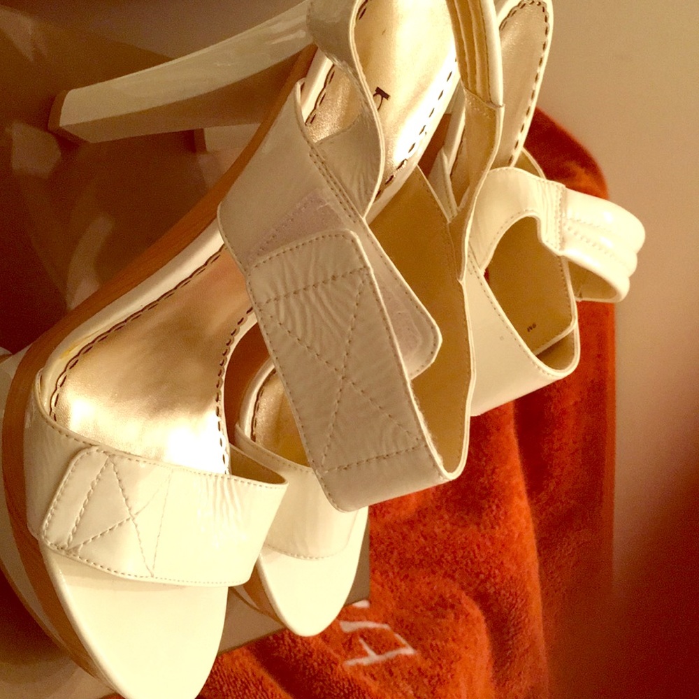 White sandal party shoe never worn